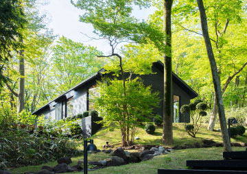 ニコライ バーグマン 箱根 ガーデンズ